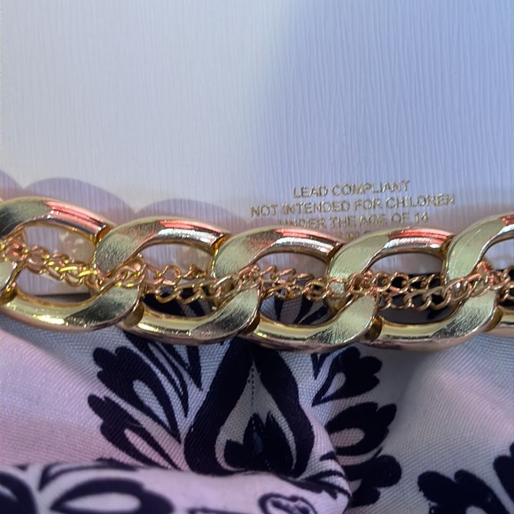 Chloe’s Accessory Gold Necklace Lead compliant NEW - Picture 2 of 9
